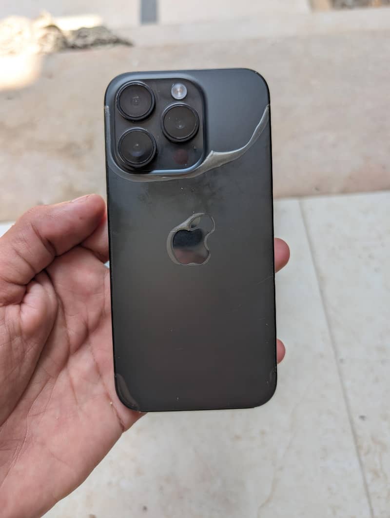 Apple iPhone 15 Pro 0