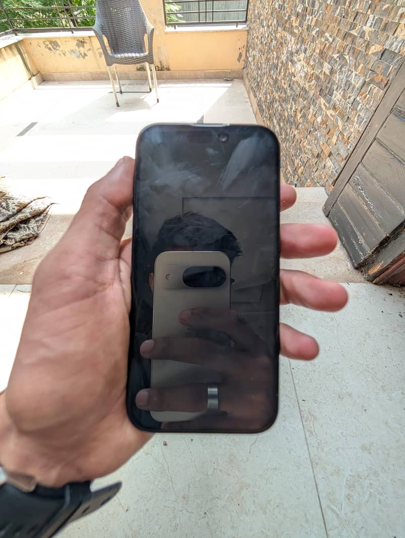 Apple iPhone 15 Pro 3