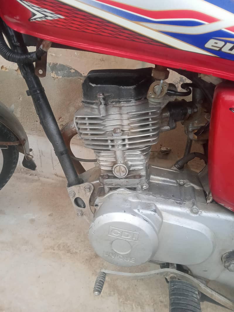 UNIQUE CG 125 3