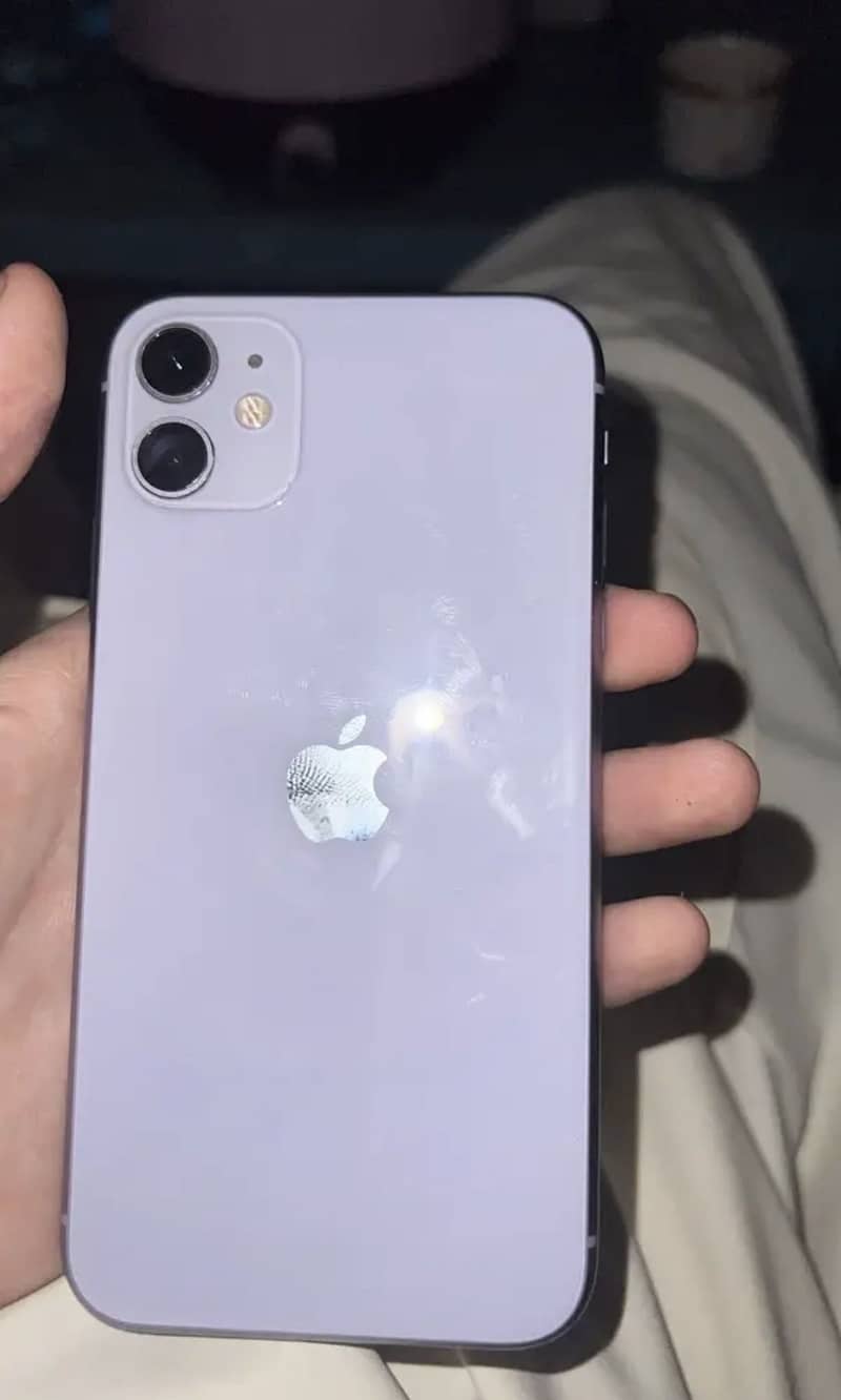 Apple iPhone 11 0
