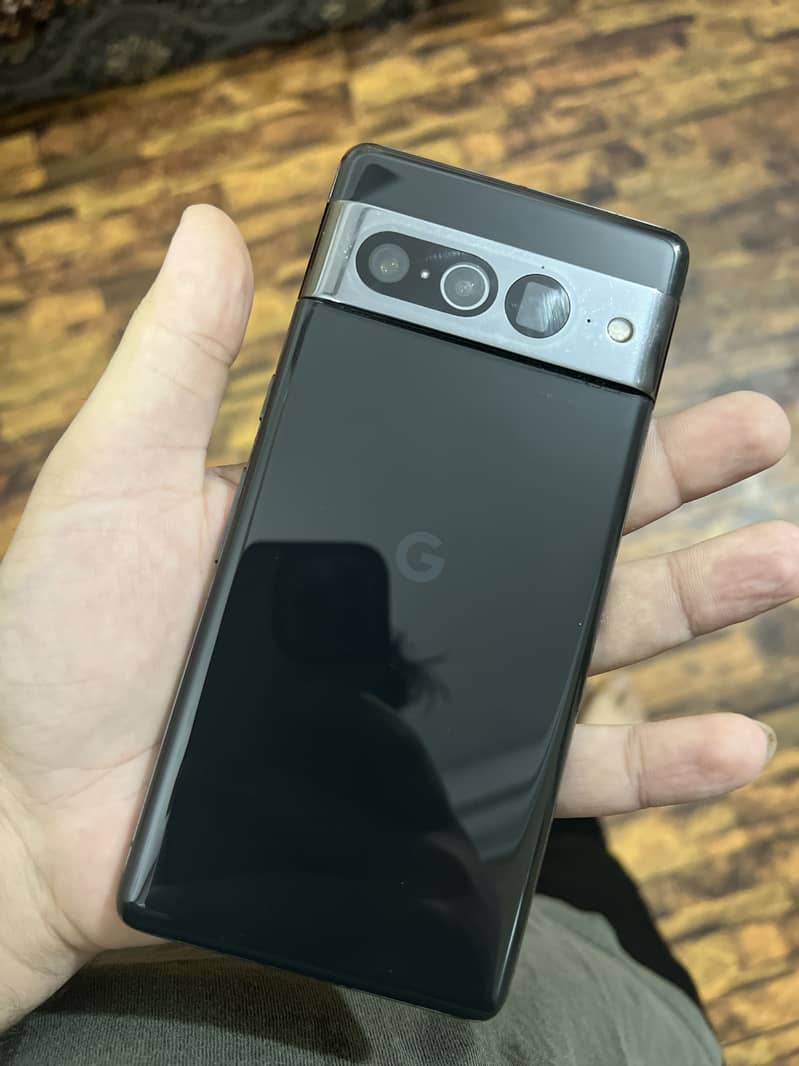 Google pixel 7 pro 4