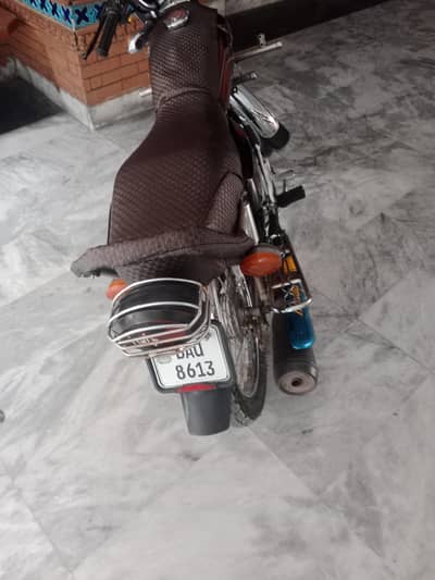 Honda 125 for sale good condition all documents clear