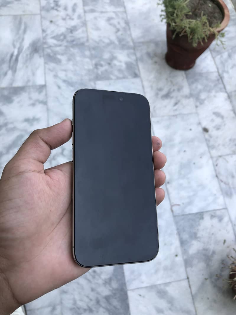 Apple iPhone 15 Pro 5
