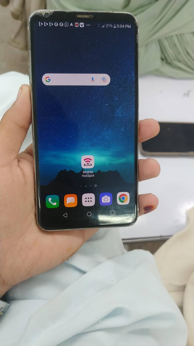 LG V30 5