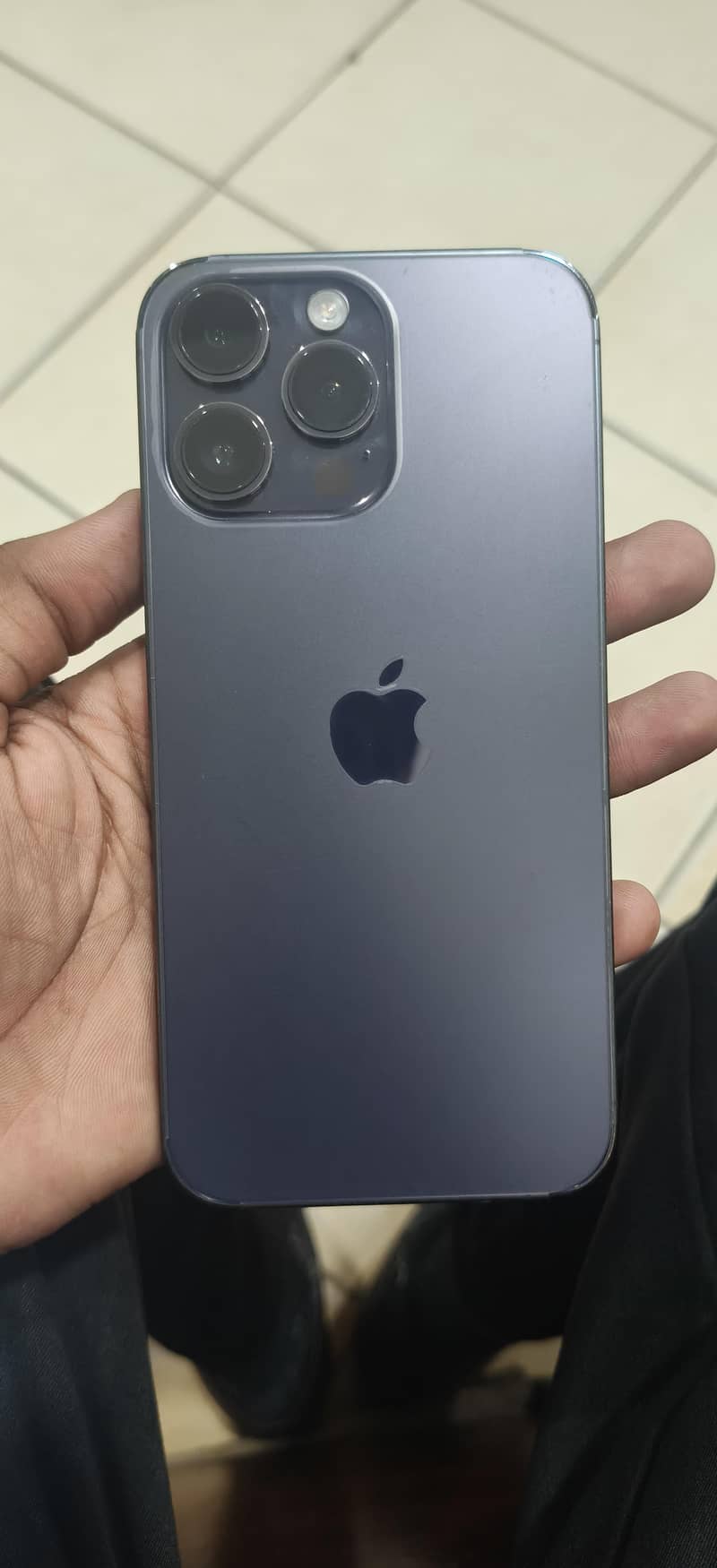 Apple iPhone 14 Pro Max 1