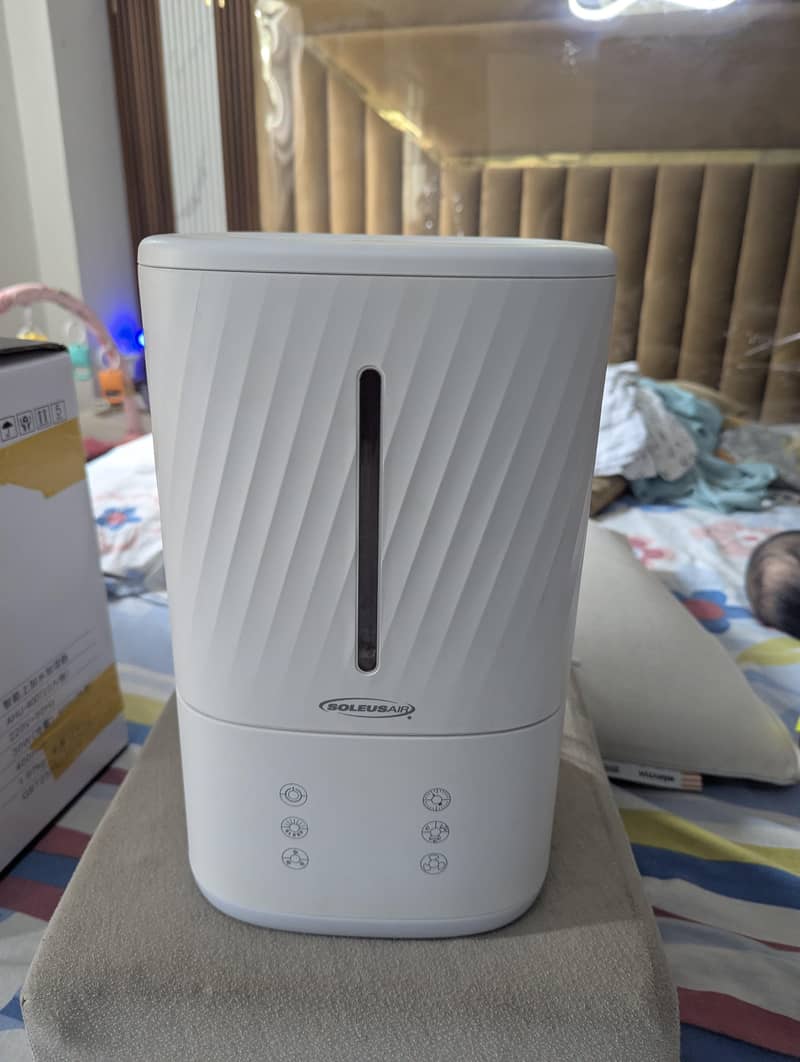 Humidifier (4.5L) 6