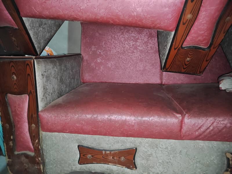 Sofa Available 0