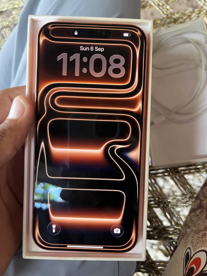 Apple iPhone 17 Pro Max 1