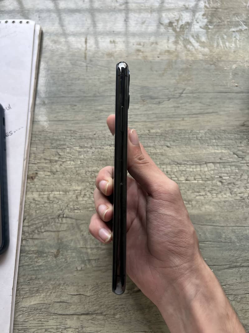 iPhone 11 Pro Max jv 4