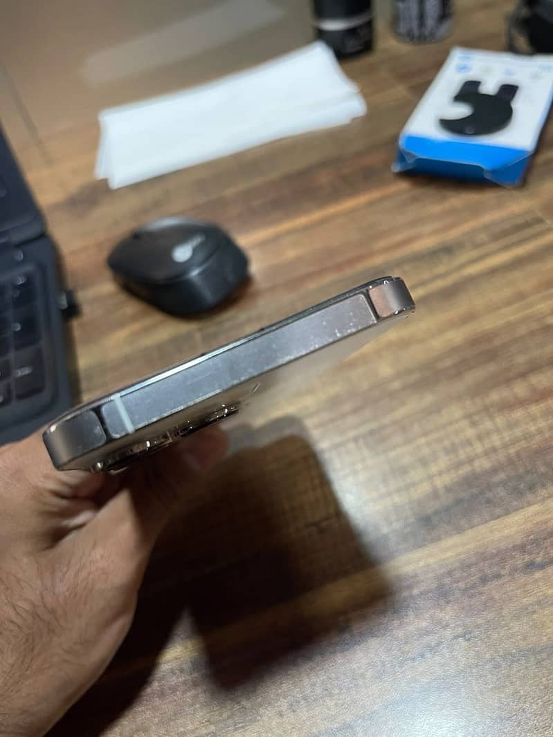 Apple iPhone 13 Pro Max 6