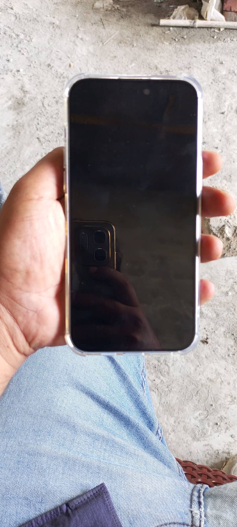 Apple iPhone 14 Pro Max 1