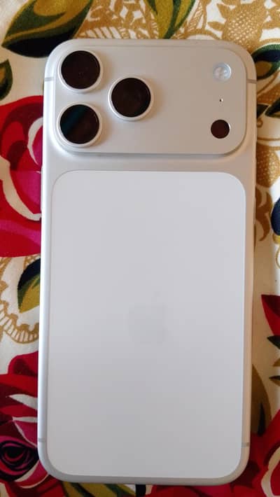 Apple iPhone 17 Pro Max512.
