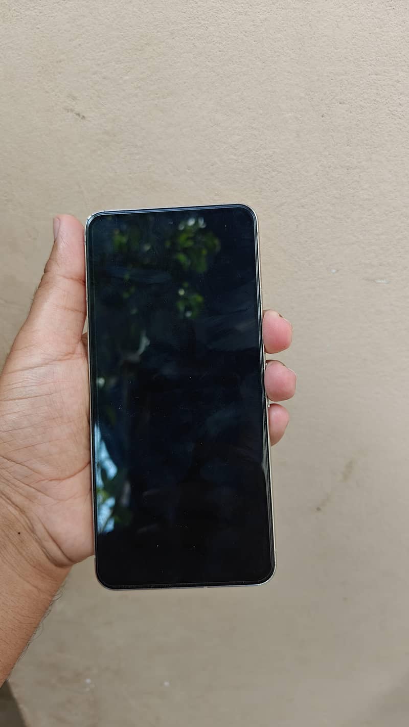 Google Pixel 8 Pro 1
