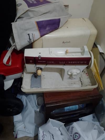 Singer Sewing Machine