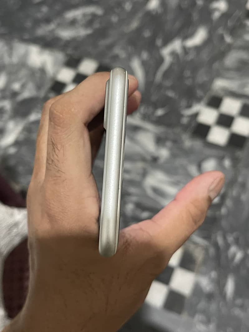 Apple iPhone 7 Plus 3