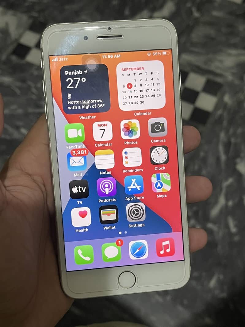Apple iPhone 7 Plus 4