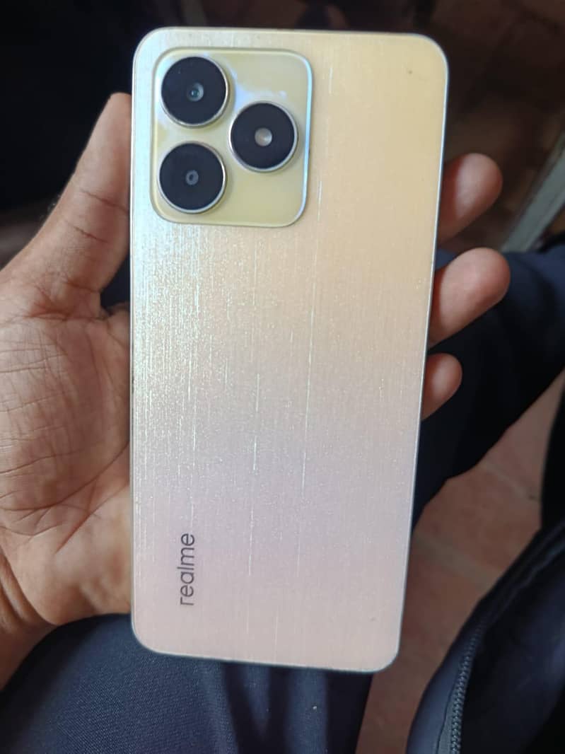 Realme C53 0