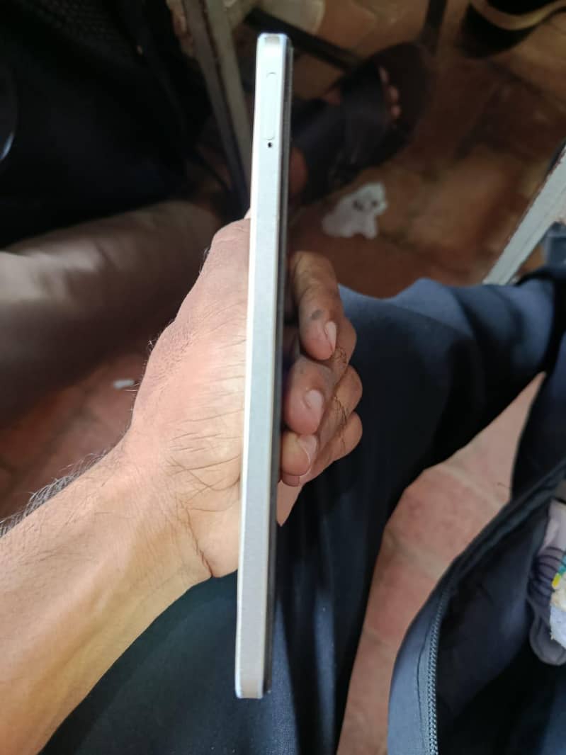 Realme C53 2