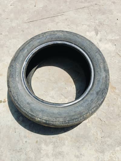 165/65 R13 Used tire in Best condition ( only one tire)