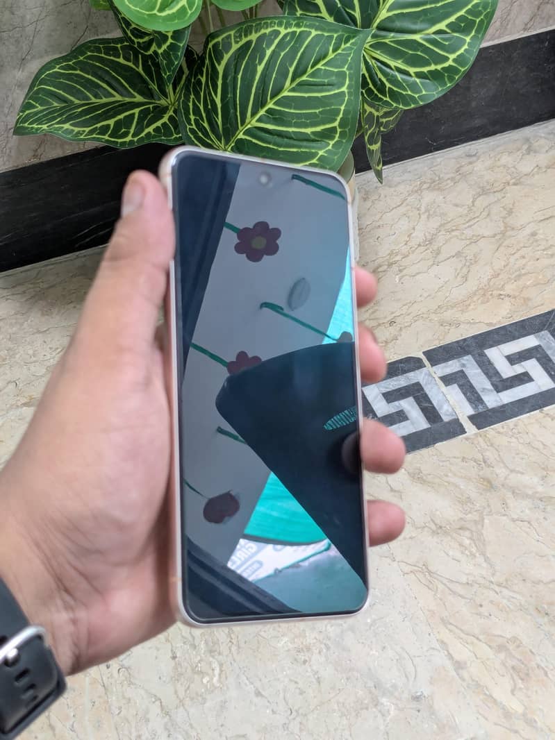 Google Pixel 8 1
