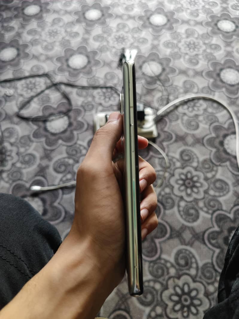 One Plus 9 Pro 3