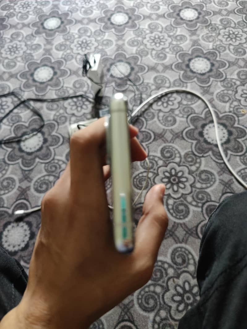 One Plus 9 Pro 5