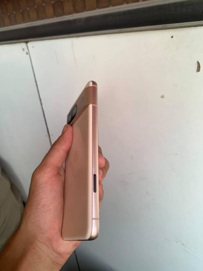Google Pixel 8 1