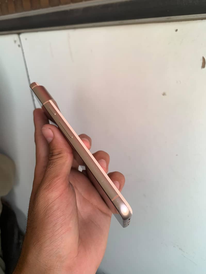 Google Pixel 8 2