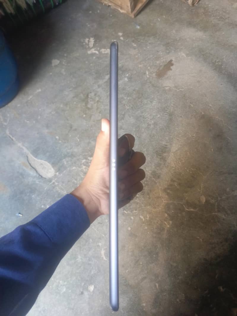 ipad 9th generation WiFi 1