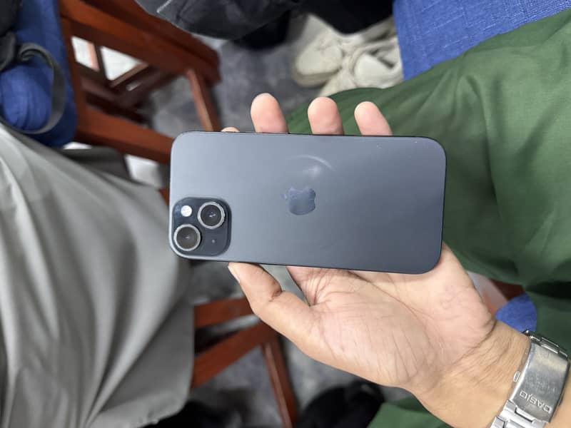 Apple iPhone 15 2