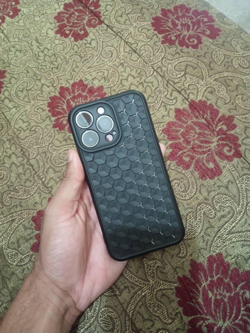 Apple iPhone 13 Pro 0