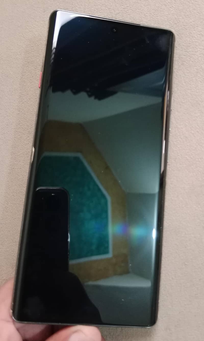 Tecno CAMON 40 Pro 4