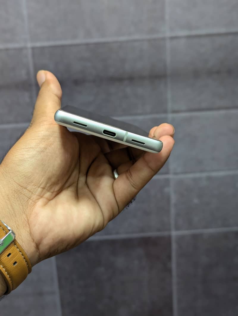 Google Pixel 7a 3