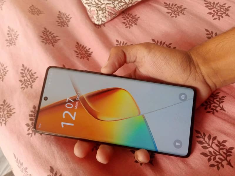 Infinix Note 40 Pro 3