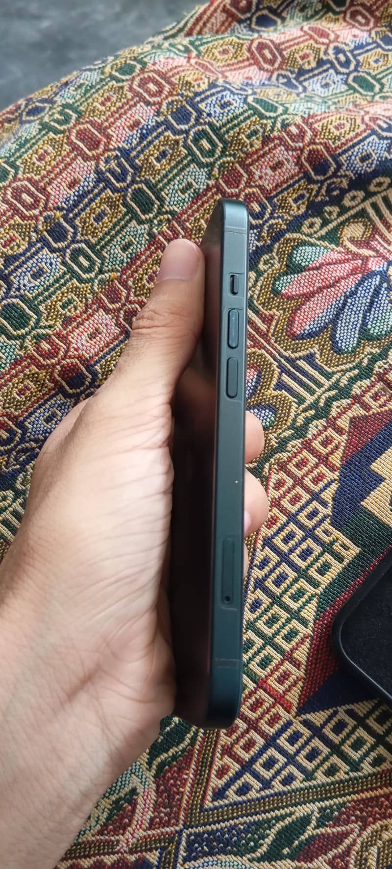 Apple iPhone 13 1