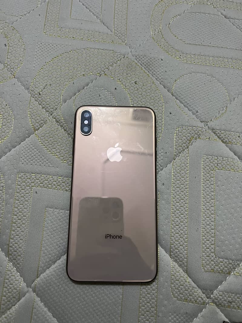 Apple iPhone XS Max 0