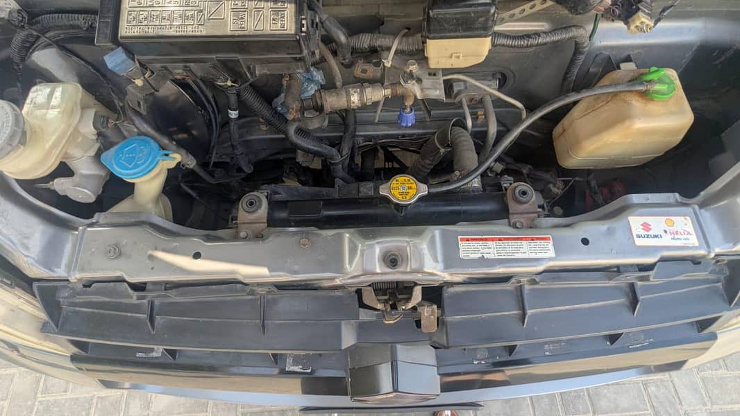 suzuki. APV. 4