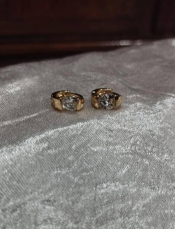TINY EARRING FOR GIRLS & WOMEN