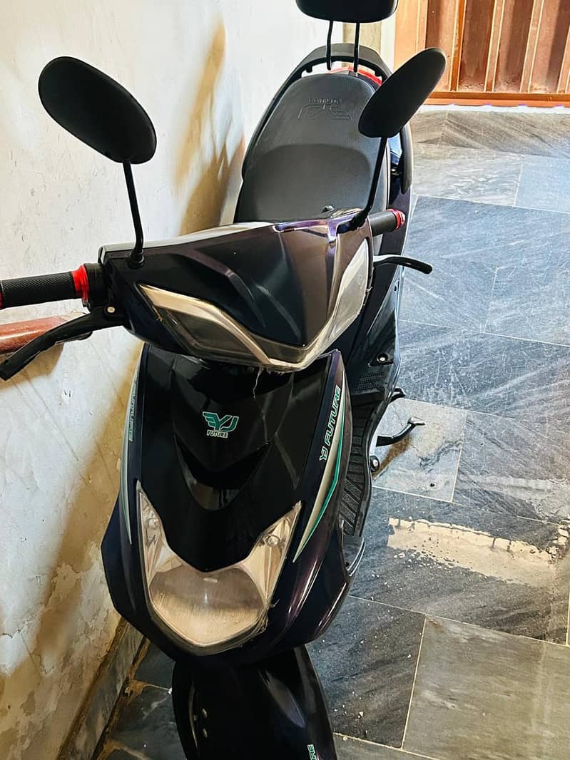 Scooty 5