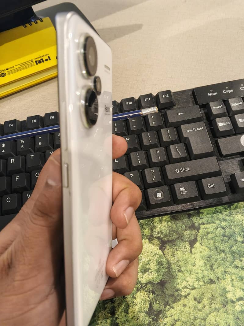 Xiaomi Redmi Note 13 Pro Plus 4