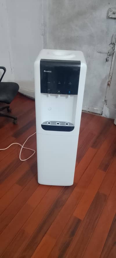 Gree water dispenser [ 0300 0512018 ]