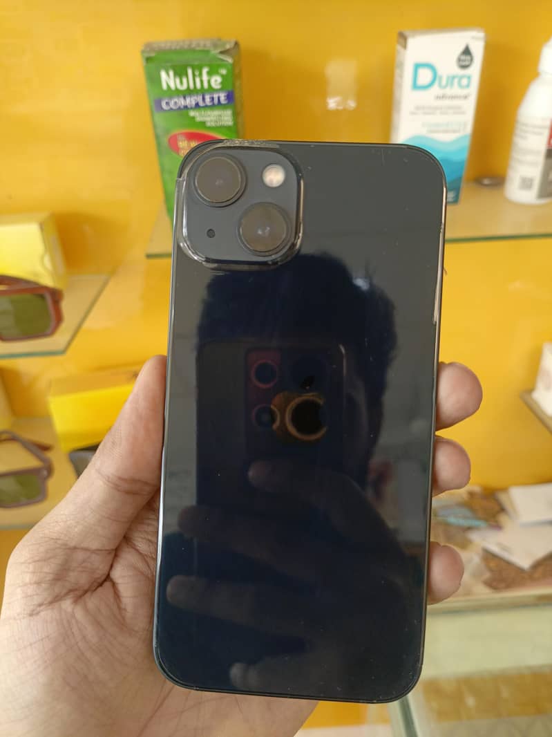 Apple iPhone 13 1