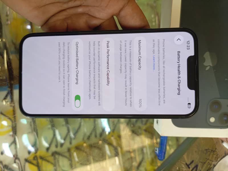 Apple iPhone 13 7