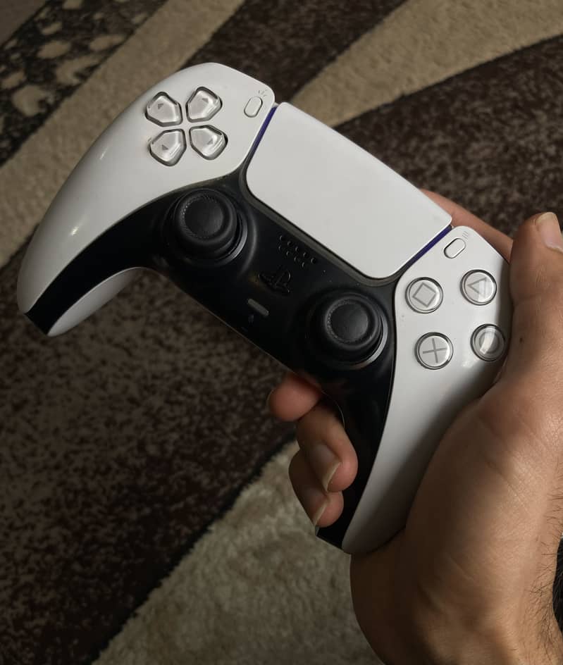 Ps5 fat disk | with 2 controllers 2