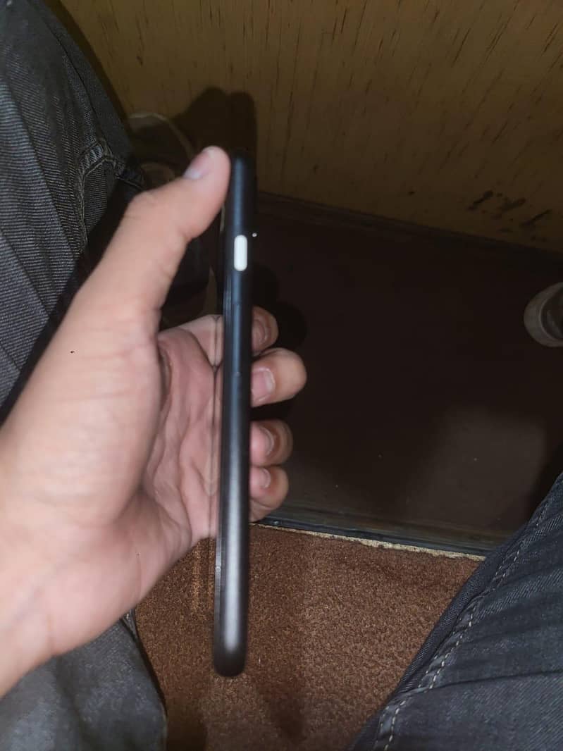 Google Pixel 4 3