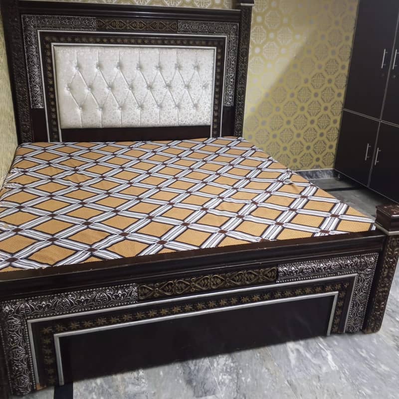 King Bed Cinyot 0