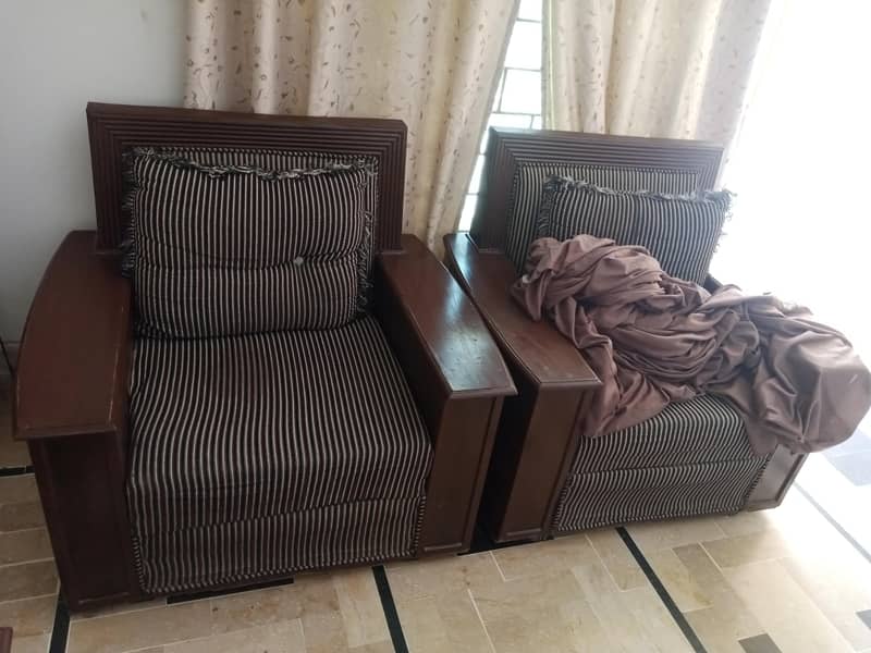 7 seater box type sofa 4
