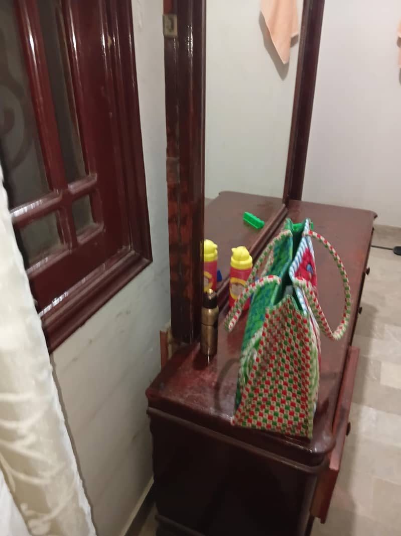 Dressing Table 2