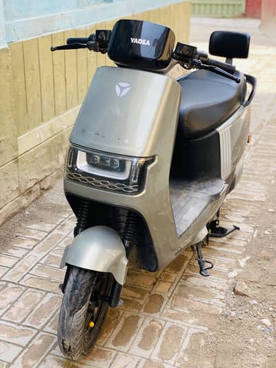 Yadea Epoch-H (new price 355000)