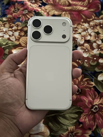 iPhone 17 Pro Jv With Box And Cable